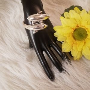 DOUBLE DOLPHIN CLASP BRACELET